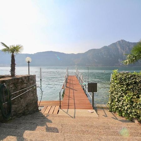 Luganersee, Pool, Strand, Parkplatz, Suite Bissone Exteriör bild