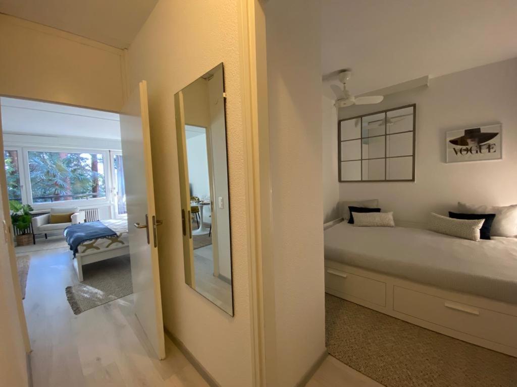 Luganersee, Pool, Strand, Parkplatz, Suite Bissone Exteriör bild